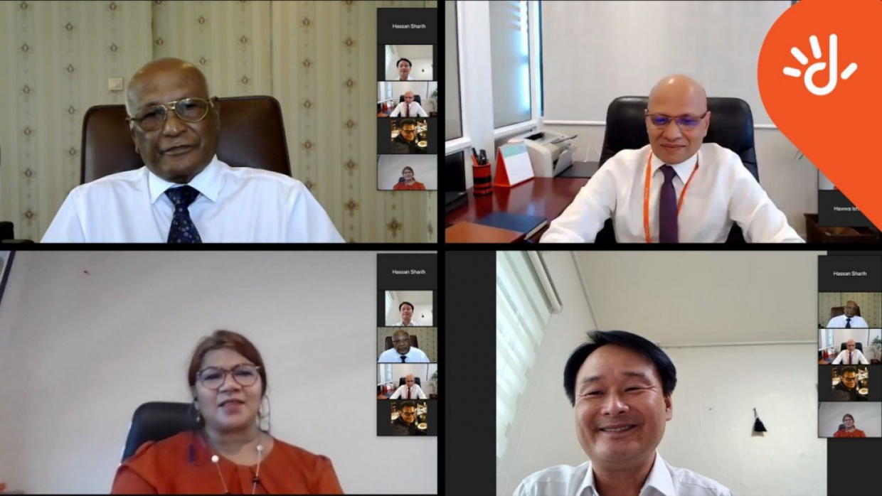 large_162619319744iu0G