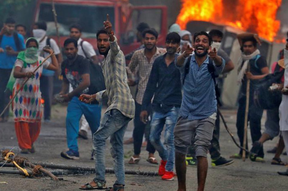 Hindu Muslim Clash - Copy