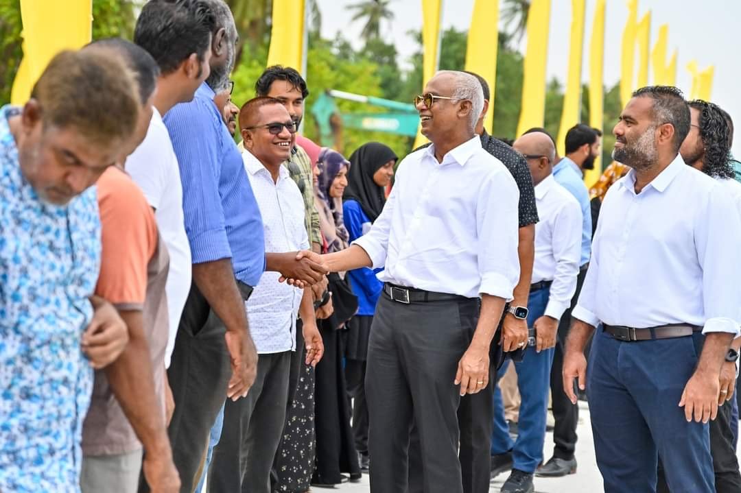 45DBC5C9-5F3F-4F16-BA32-480AF0AB9480