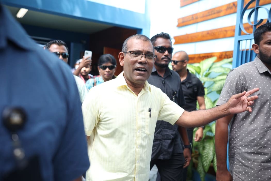 782E7483-8E72-4D3F-B7B5-3103AEA82AEC