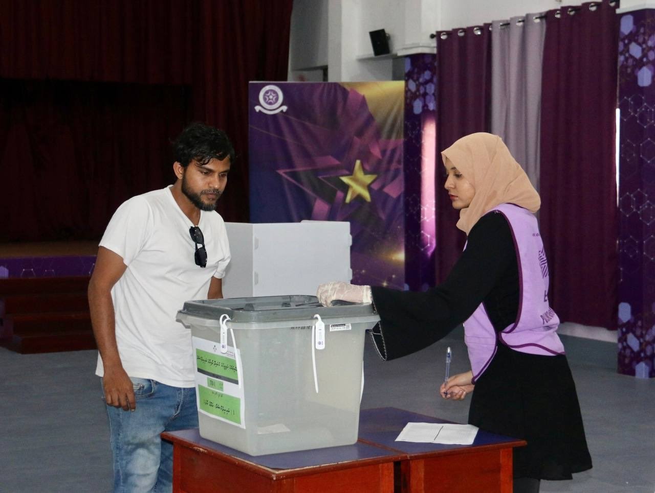 7B37F15E-670D-45D1-ADD4-9FD1BE362891