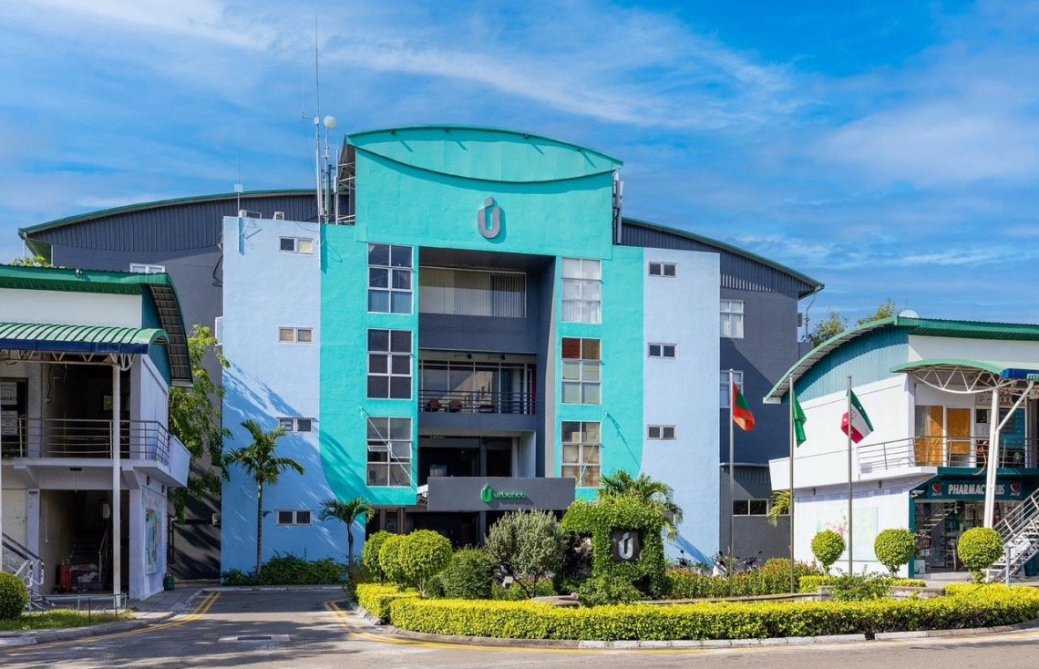 7DFBCD2C-AABB-4B0A-8EFB-2F4082FC2486