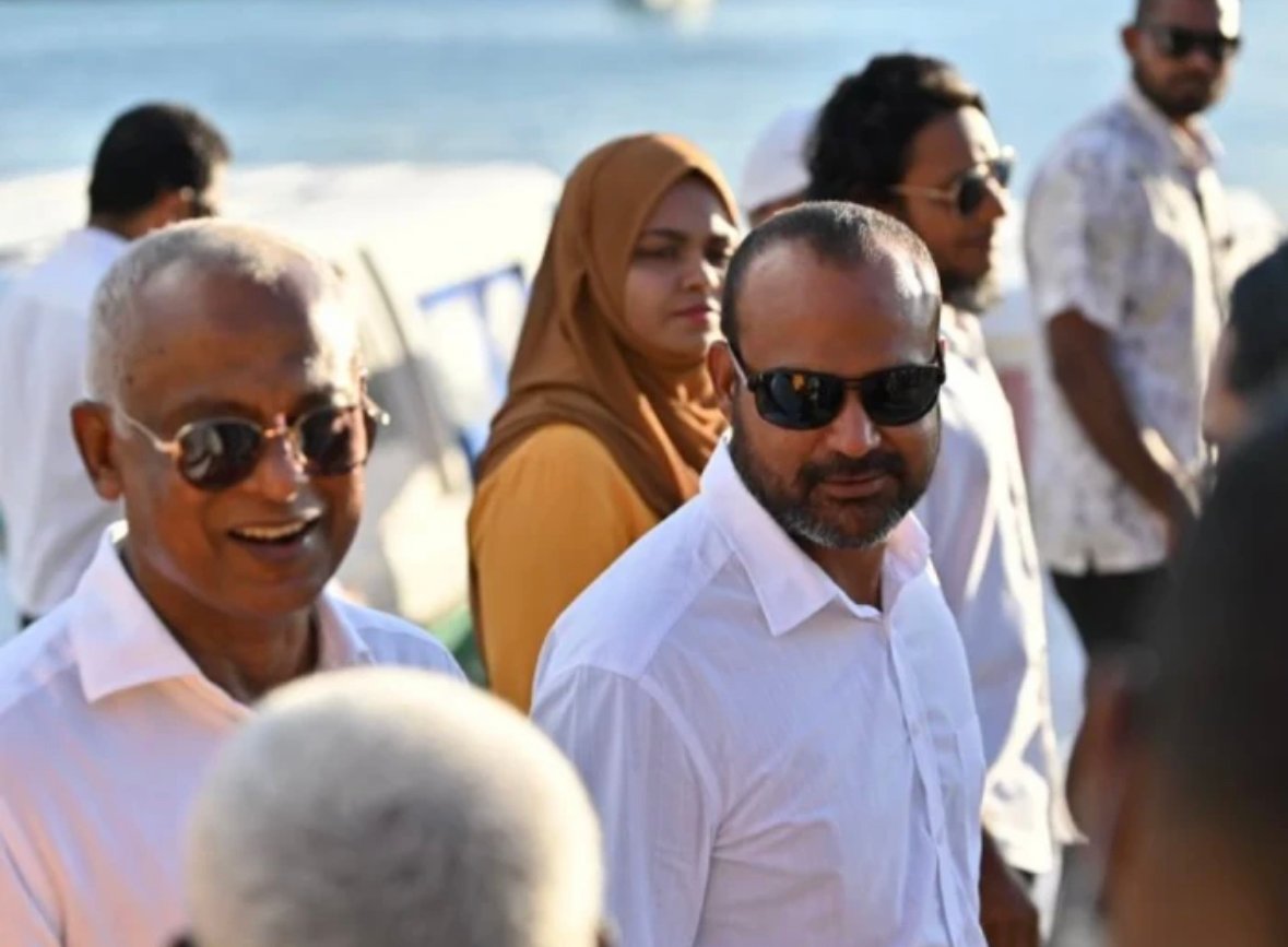 805B08D4-3CA0-4359-99DB-E787C78083BA