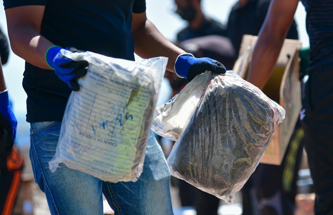 FF33C4EC-B4C5-49D4-82D8-8BC86196B673