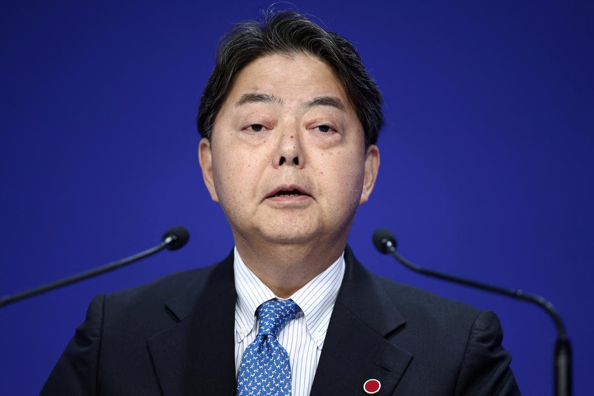 2023-06-21T114941Z_220395363_RC2NN1AUX19A_RTRMADP_3_UKRAINE-CRISIS-BRITAIN-RECOVERY