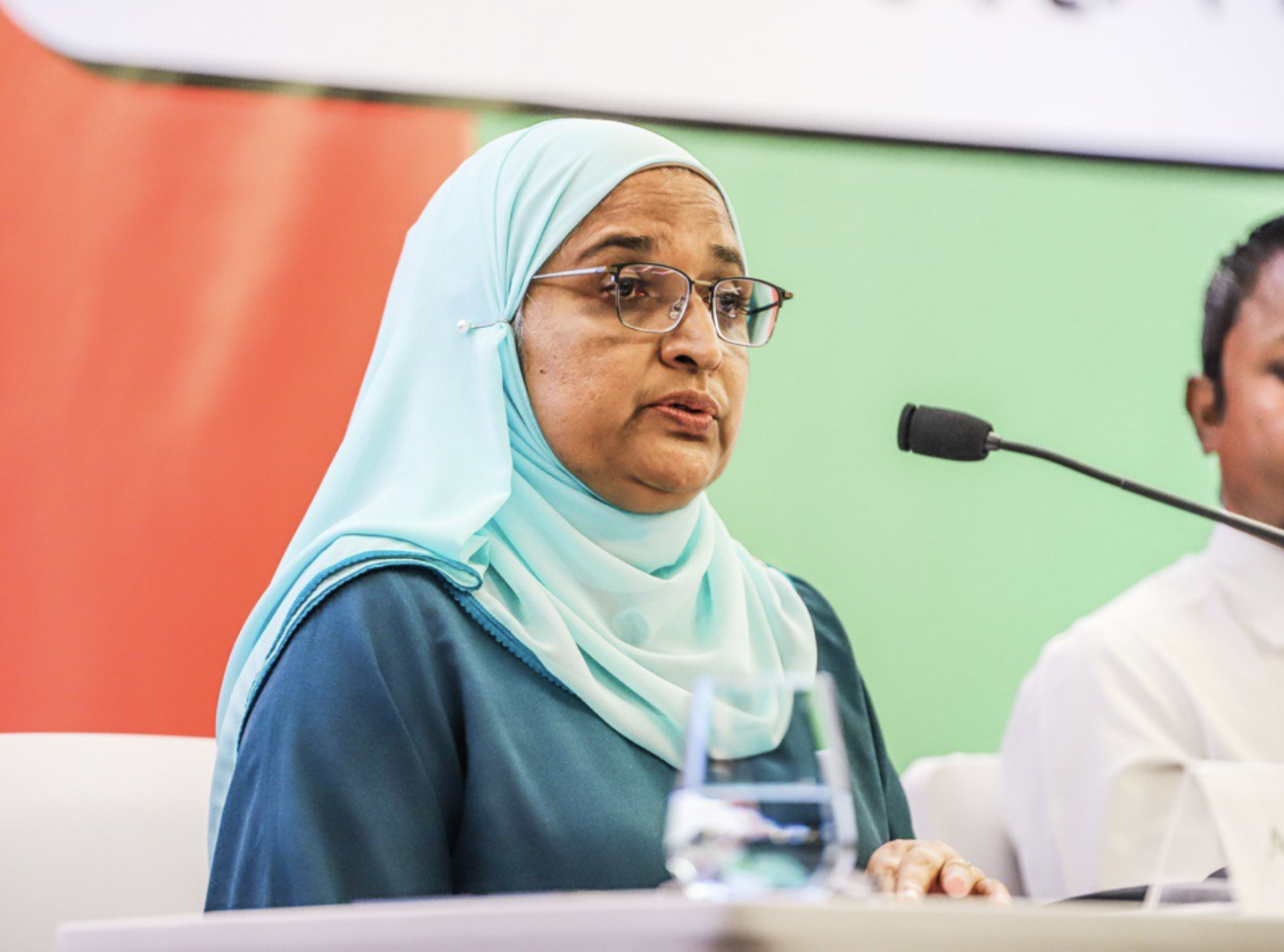 big_f6LR1pgjF2XSXFMpvTA0dwCfl