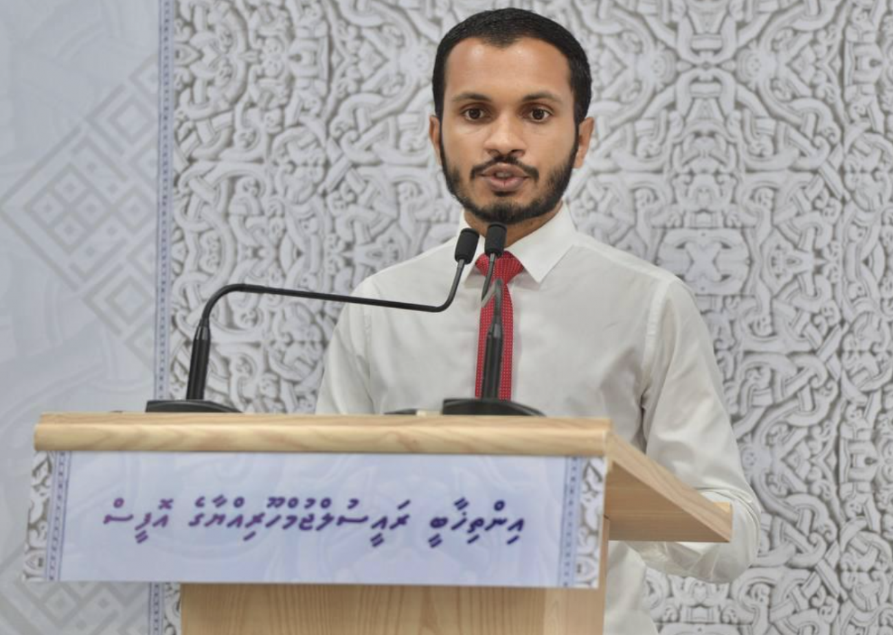 big_xGckxqU0tAZNFgVQjg78crsgT