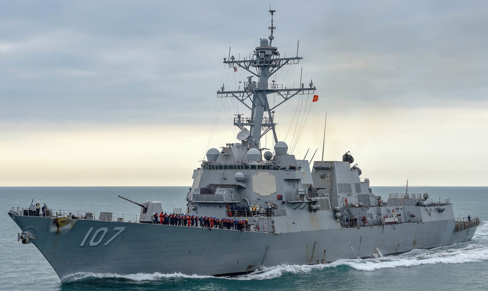 DDG-107-USS-Gravely-034