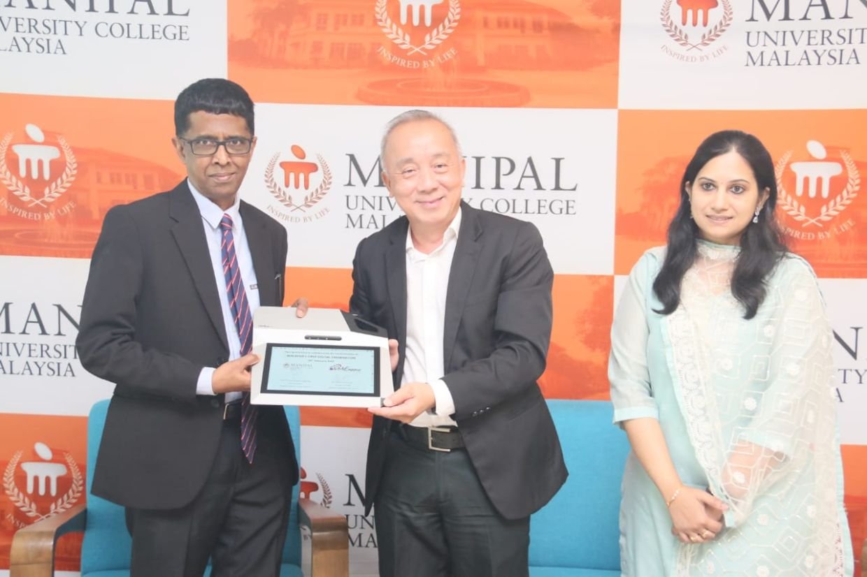 93ABE202-9E48-4C15-85D1-6790EDBC0258