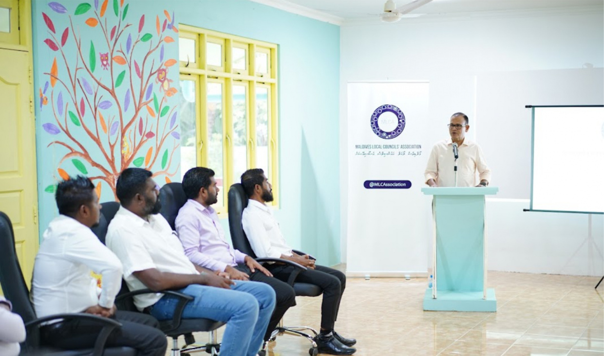 large_172035174214kyKx