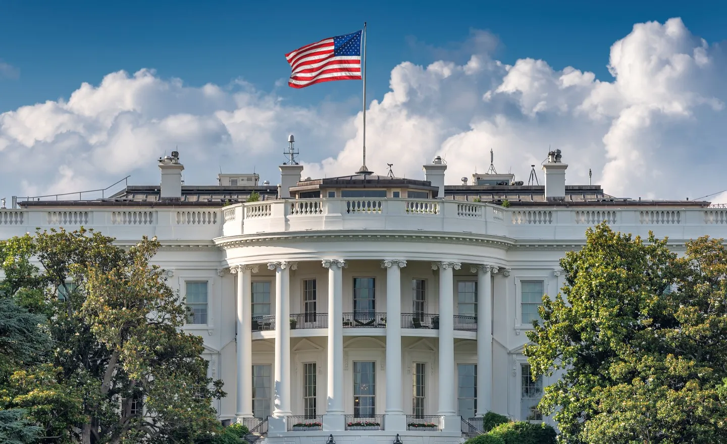 CA_whitehouse_11212022istock