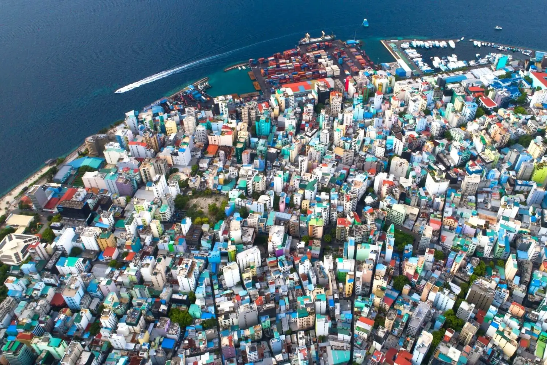 places-to-visit-in-male-maldives-capital-city-header