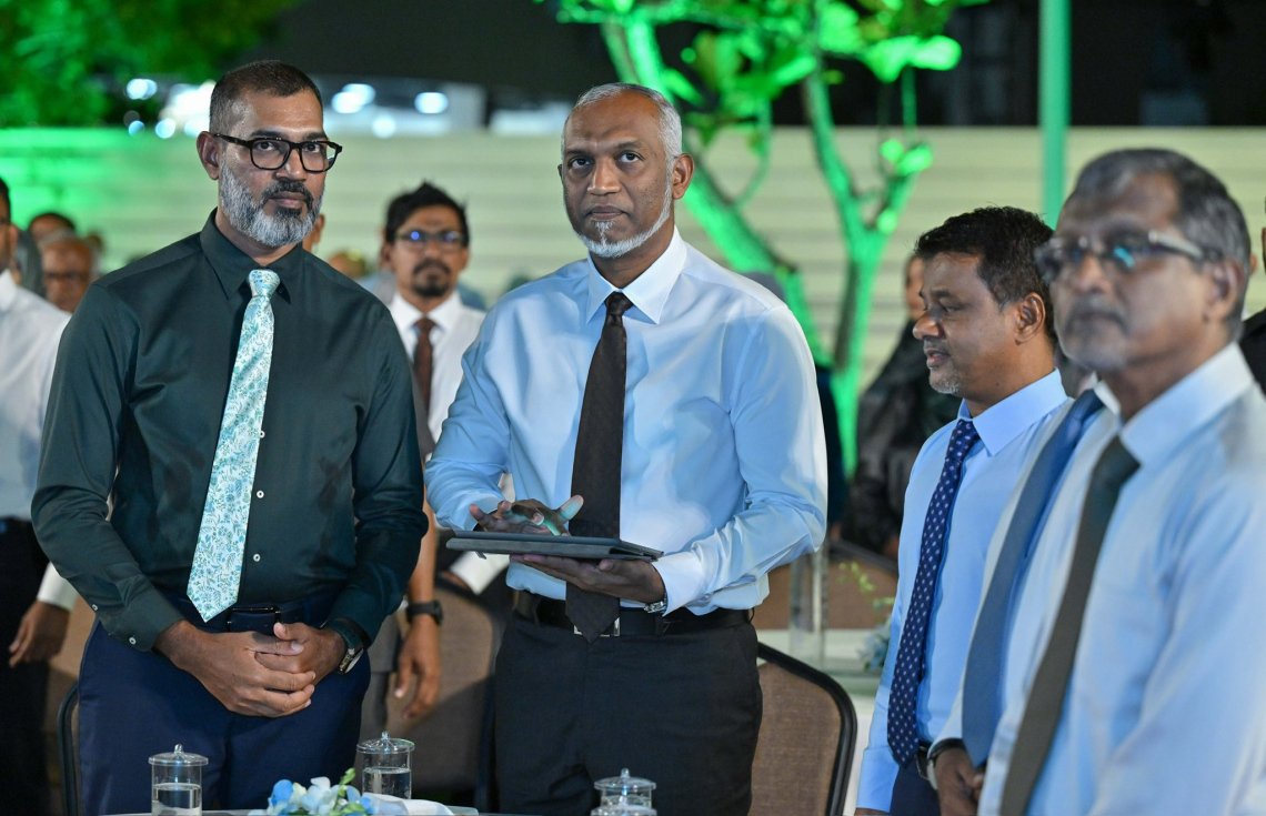 405608-3-ee4ec37c1b8a87f660654607aadc3581e733789d-large-1