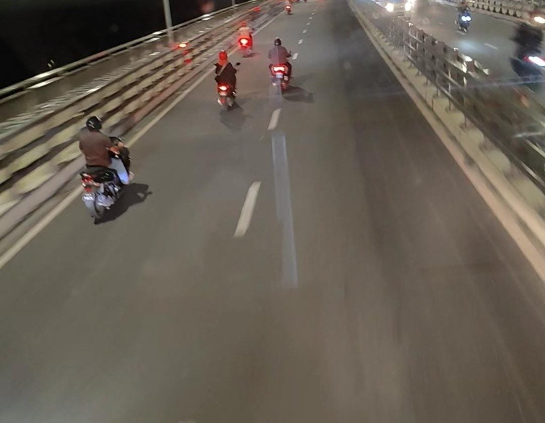 369910e4-e151-4c00-baa5-3af5e2f93896