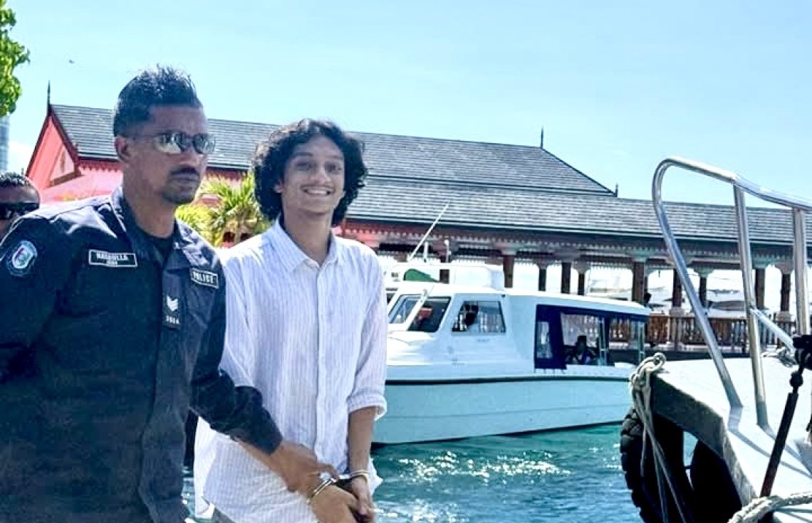 417264_3_0c4abcb1a1ea381db5e17bfdb6b46eba55b70486_large