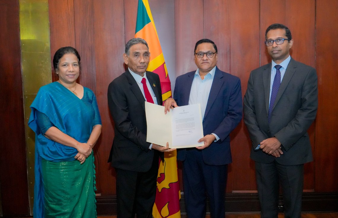 430543_3_87c0f557db941ff90578ccd1f72d717b063d7eff_large