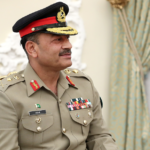 ސައުދީއަރަބިއްޔާ އިން ދޭ އެންމެ މަތީ ”ނެޝަނަލް އޮނަރ“ ޕާކިސްތާންގެ އާމީ ޗީފް އަށް އަރުވައިފި