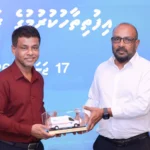 އަތޮޅުތަކުގެ 56 ރަށަކަށް ބޭނުންވާ އެމްބިއުލާންސްތައް ހަވާލުކޮށްފި