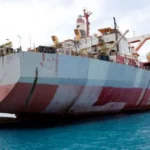 ކަނޑުމައްޗަށް ދޫކޮށްލާފައި ހުންނަ ބޮޑެތި ބޯޓުތައް ގިނަ ވަނީ