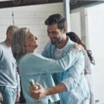 އެމީހުން އަހަރެން ”ރިޕްލޭސް“ ކޮށްލީއެވެ.