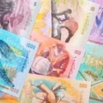 ަަސަތޭކަ ރުފިޔާ ހޭދަކޮށްގެން އެއް ދުވަހުގެ ތެރޭގައި ފަސްހާސް ރުފިޔާ