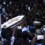 ބައެއްމީހުން ޖަލުގައި މަރުވި މައްސަލައިގައި ސިފައިންގެ 9 މީހެއްގެ މައްޗަށް މަރުގެ ހުކުމް އިއްވައިފި