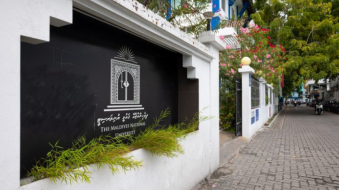 Maldives National University
